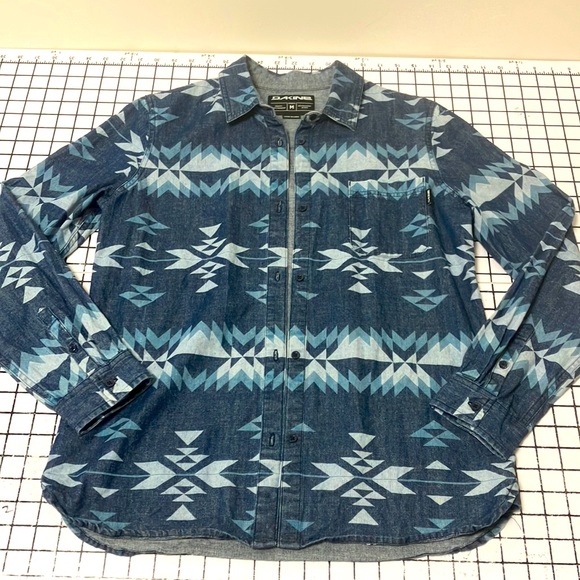Dakine Tops - NEW Dakine M Jean / Aztec / Flannel Style long Sleeve button up / vintage